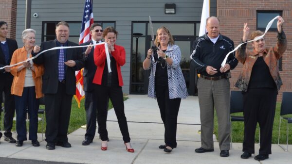 Veterinary Sciences ribbon cut-2