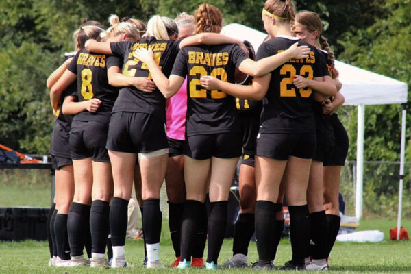 WomensSoccer_Recruitment_Huddle