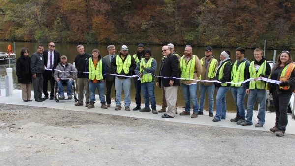 ribbon cutting with hcctp students